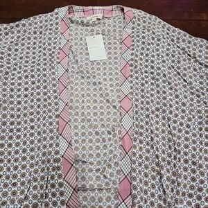 Eesome Pink and Blue Patterned Kimono